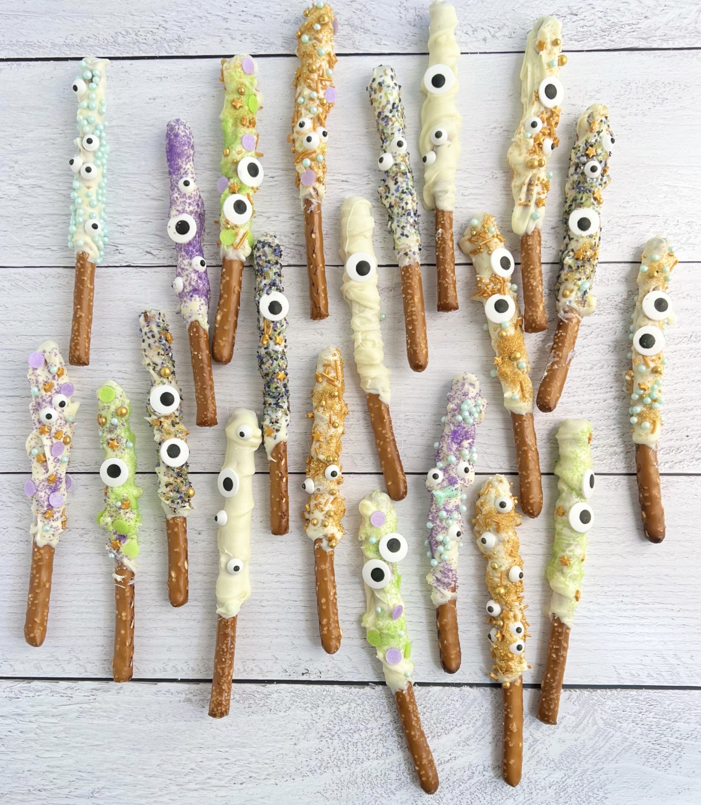 How To Make Spooky Halloween Pretzel Sticks - Sparkling Charm